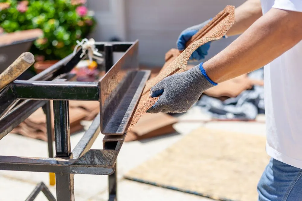Slide of Guardian Roofing