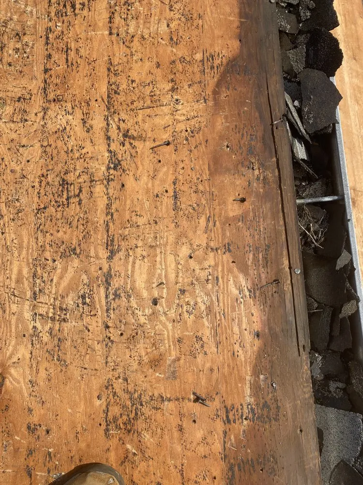 Slide of Guasco's Roofing