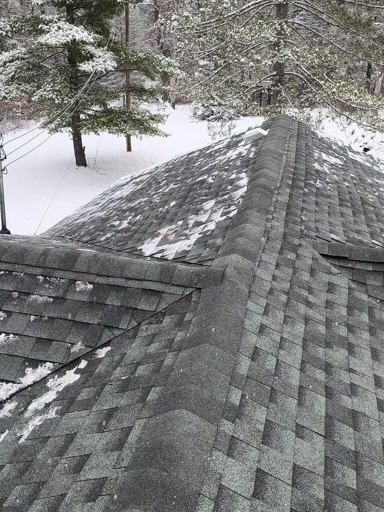 Slide of GuateMex Roofing