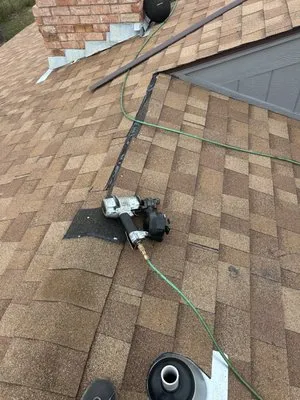 Guereca's Services Logo