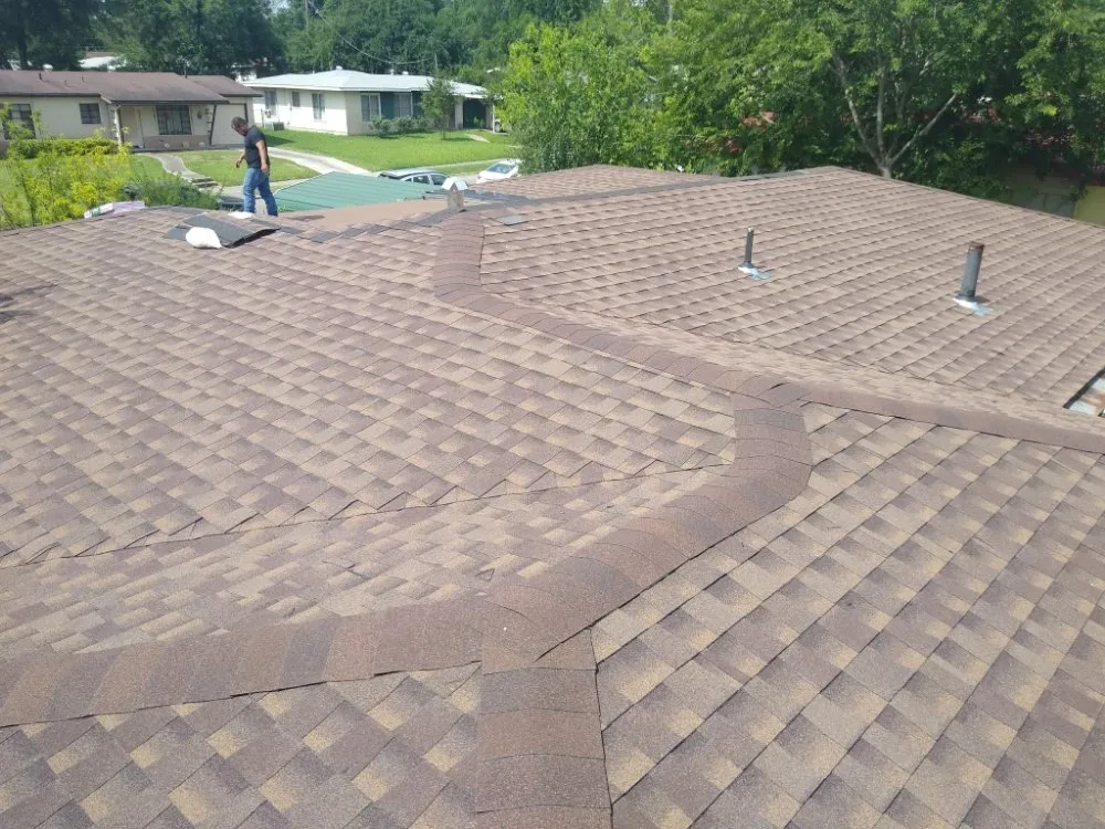 Slide of Guerra Roofing & Construction