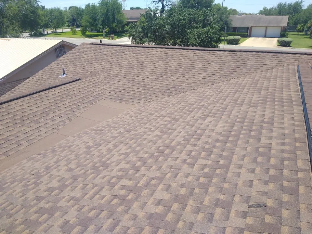 Slide of Guerra Roofing & Construction