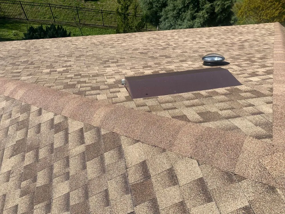 Slide of Guimoly Roofing & Contracting