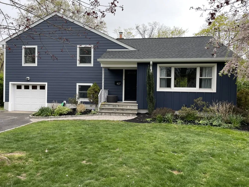 Slide of Gunner Roofing