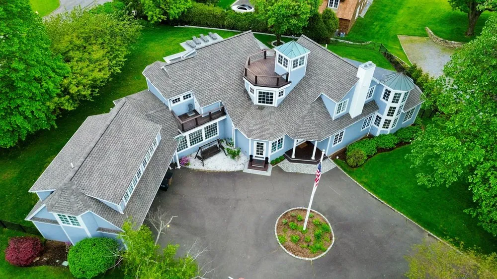 Slide of Gunner Roofing