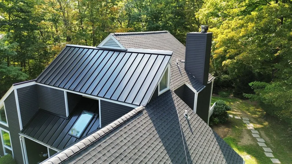 Slide of Gunner Roofing