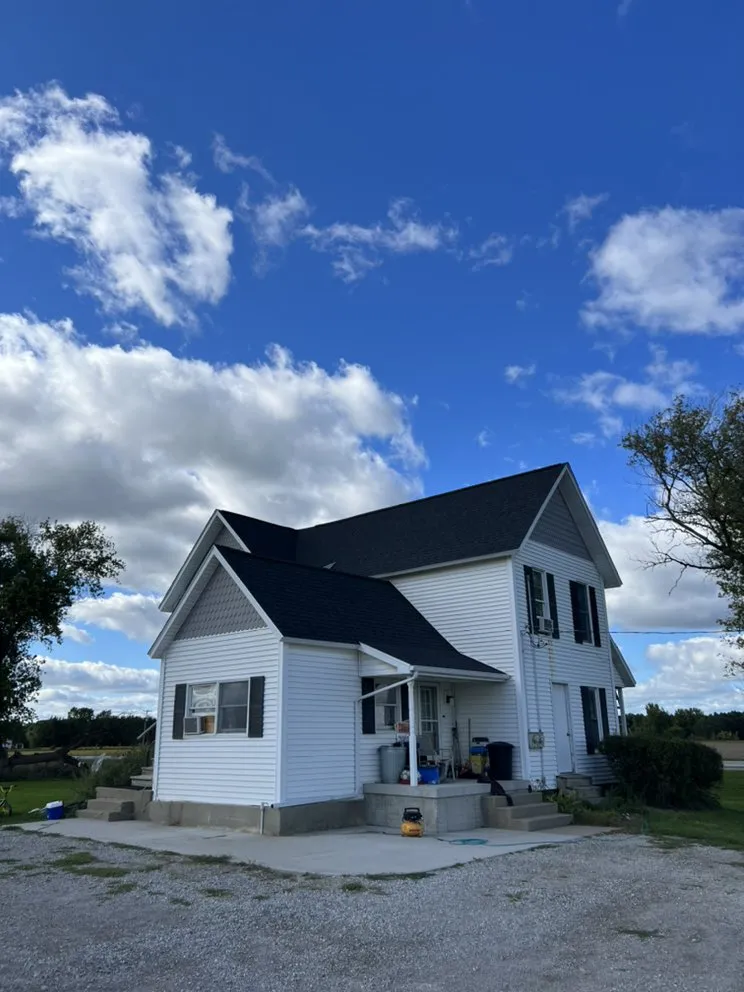 Slide of Guns N Hoses Roofing & Siding