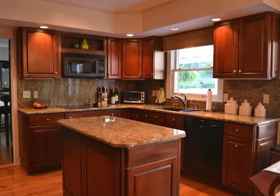 Gurule Construction Logo