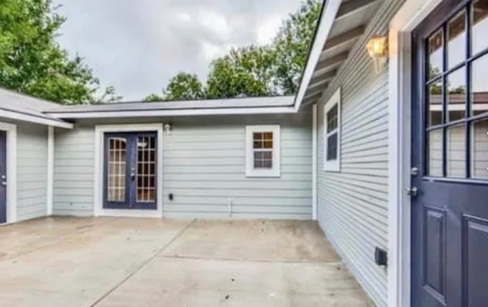 Slide of Gurus Roofing and Renovations