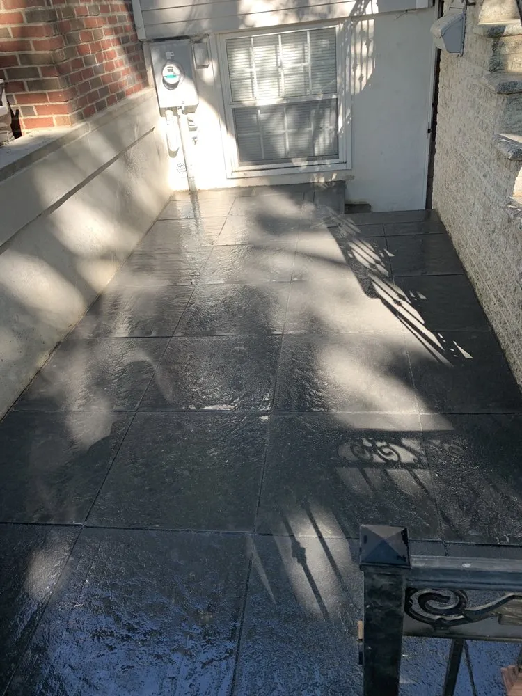 Slide of Gushi Construction