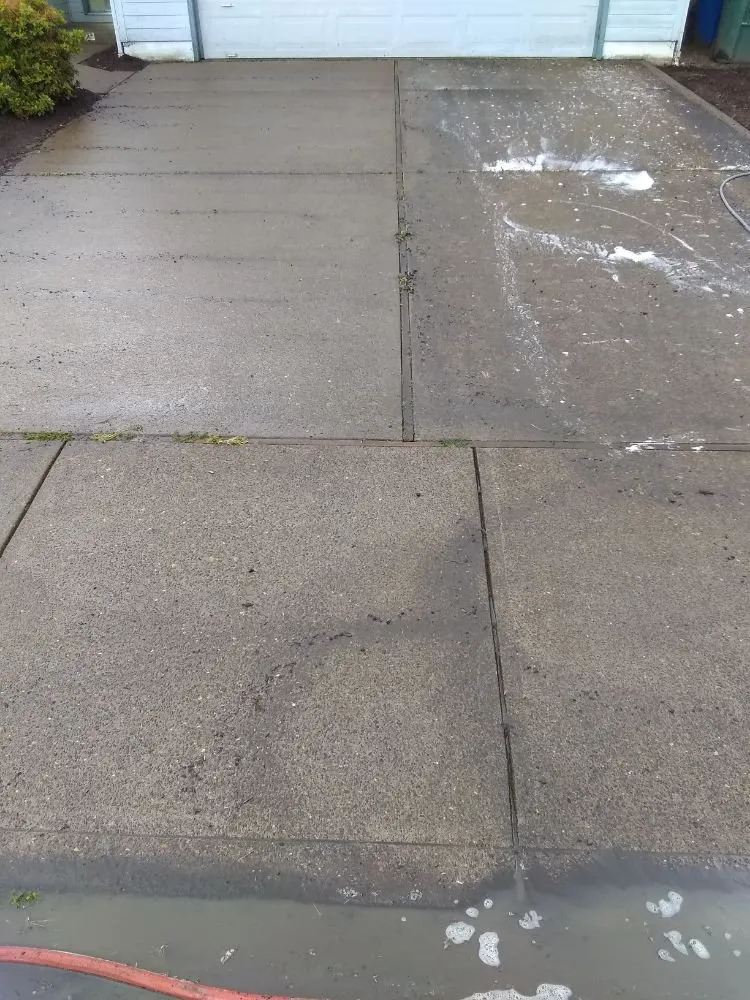 Expert roof installation for homes across Brooks, OR - Gustavo's Pressure Washing