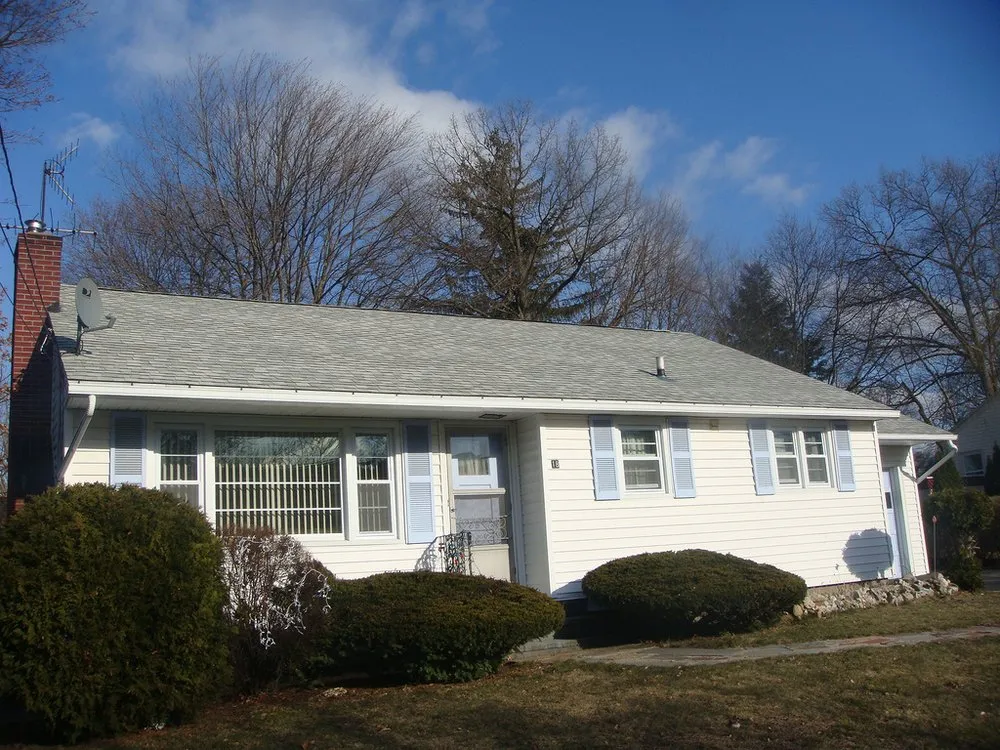 Slide of Guthrie Home Improvement