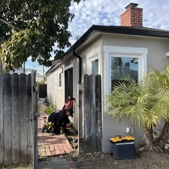 Expert roof leak repair experts serving Corona Del Mar, CA - Gutter Builders Newport Beach