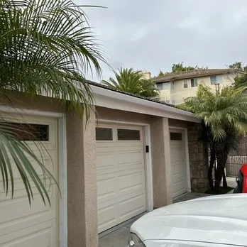 Professional shingle roofing service experts serving Corona Del Mar, CA - Gutter Builders Newport Beach