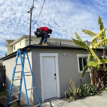 Gutter Builders Newport Beach Logo