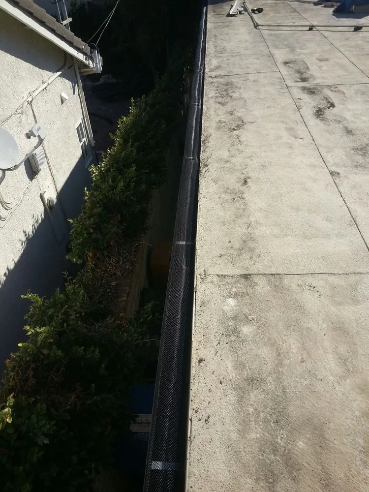 Slide of Gutter Flow
