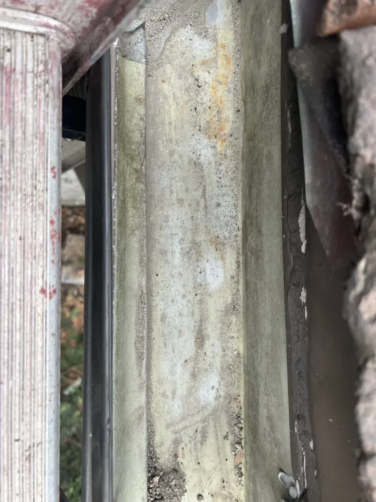 Slide of Gutter Genies