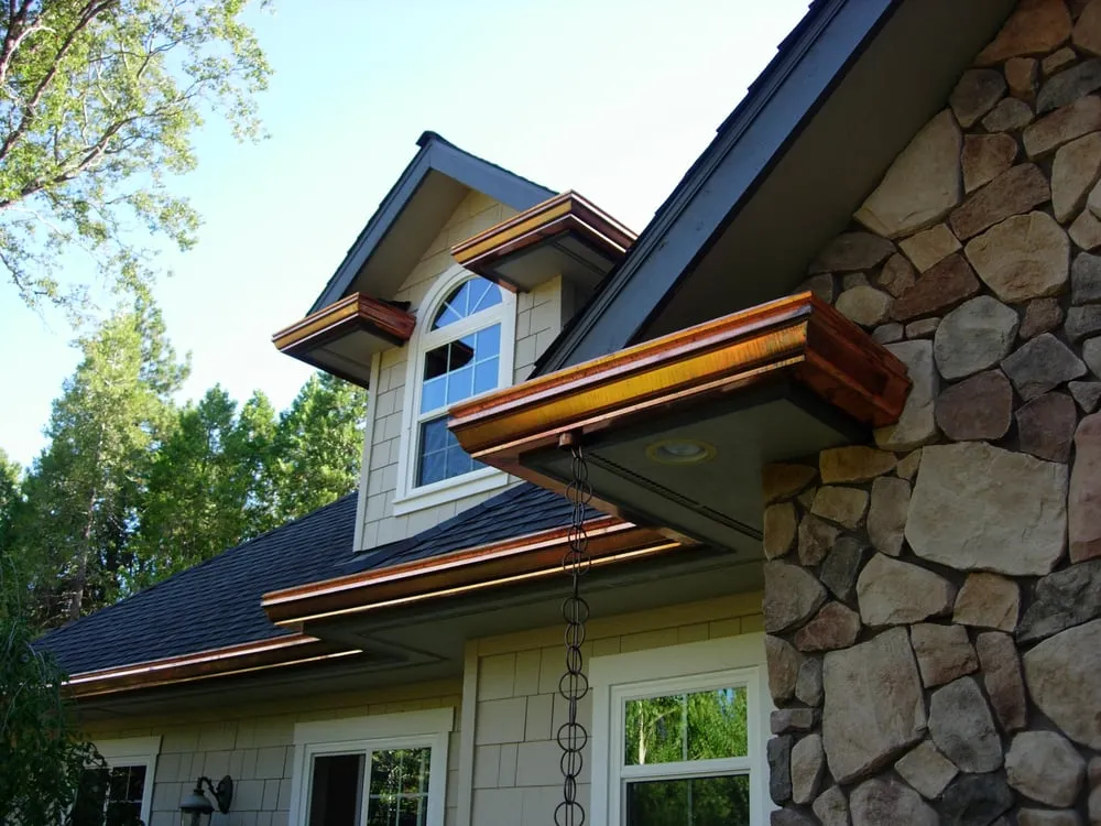 Slide of Gutter Topper