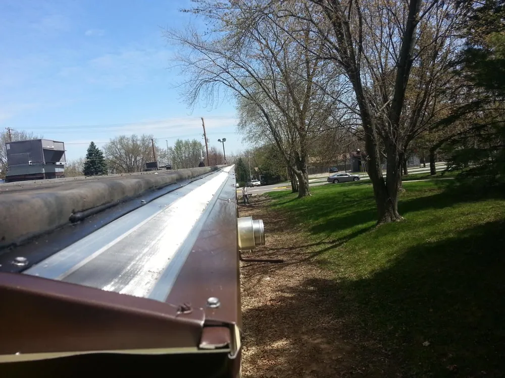 Slide of Gutterglove of Wisconsin