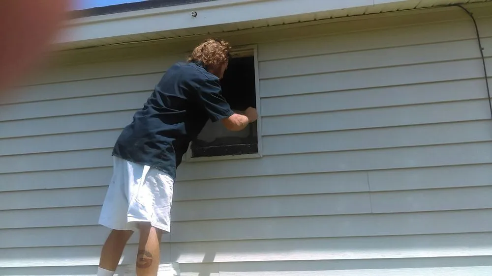 Slide of Guys & A Truck