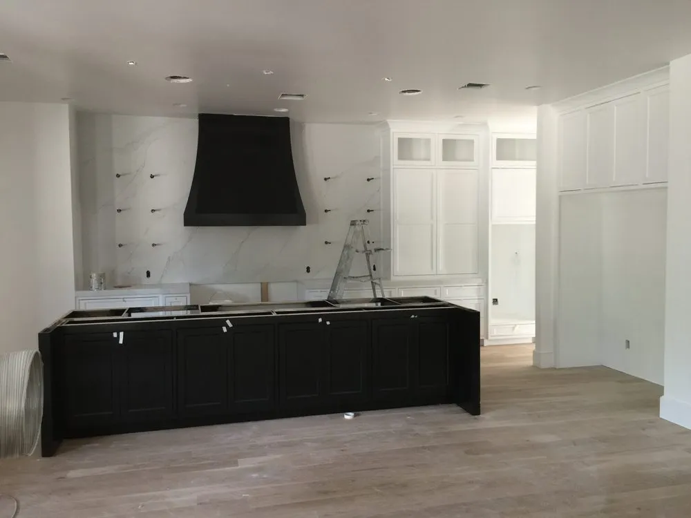 Slide of Guzman's Exotic Remodeling