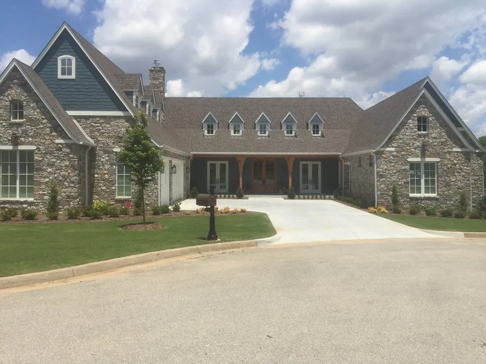 Slide of Guzman's Exotic Remodeling