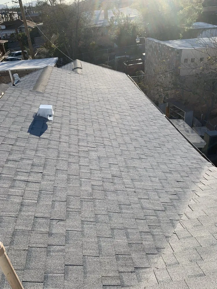 Slide of G&V Roofing