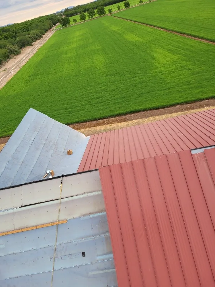 Slide of G&V Roofing