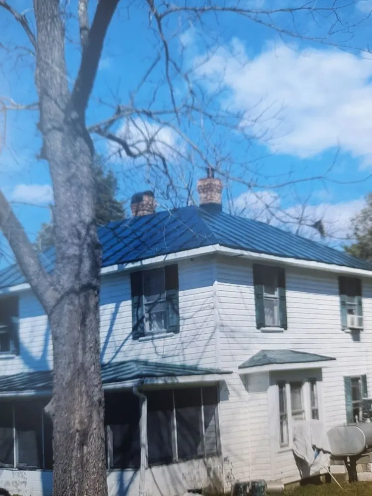 Top-rated roof leak repair experts serving Scottsville, VA - GW Services Metal Roof Painting