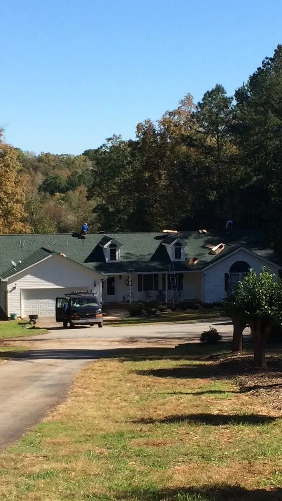 Slide of Gwinn’s Siding & Window