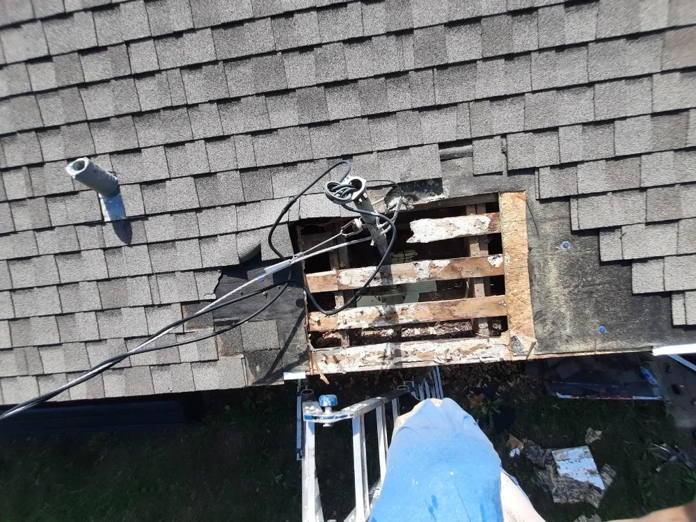 Slide of Gw's Everything Maintenance and Make Ready in Remodel