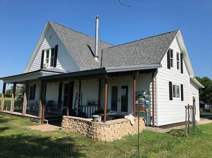 Trusted roof installation in Waterloo, NE - H & H Exteriors