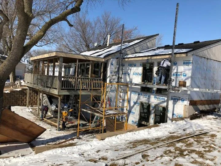Trusted shingle roofing service in Waterloo, NE - H & H Exteriors
