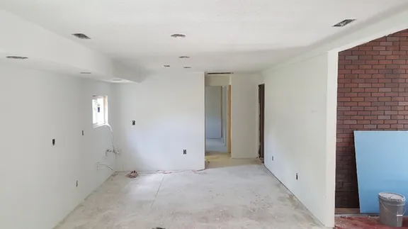 Slide of H & H Home Reconstruction