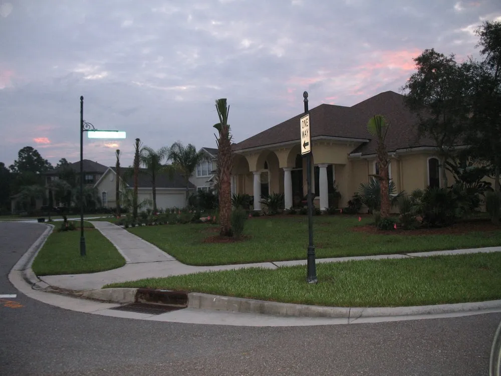 Slide of H & H Homes