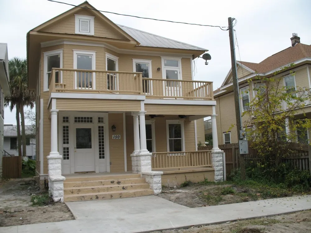 Slide of H & H Homes