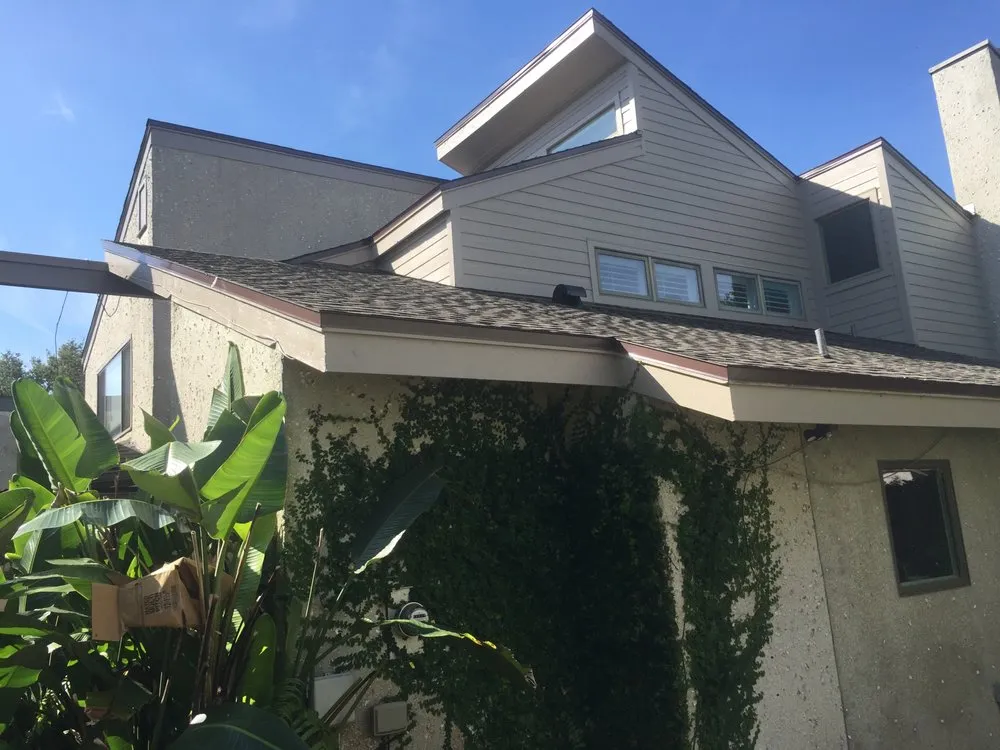 Slide of H & H Homes