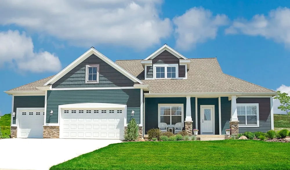 Slide of H & M Industries Siding & Windows