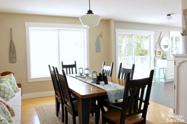 Slide of H & M Industries Siding & Windows