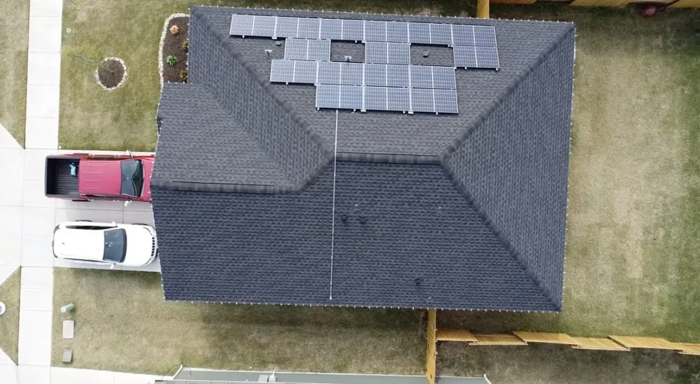 Slide of H & R Roofing