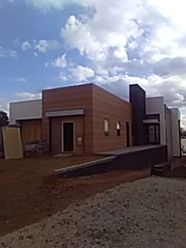 Slide of H Eicher & Sons General Construction