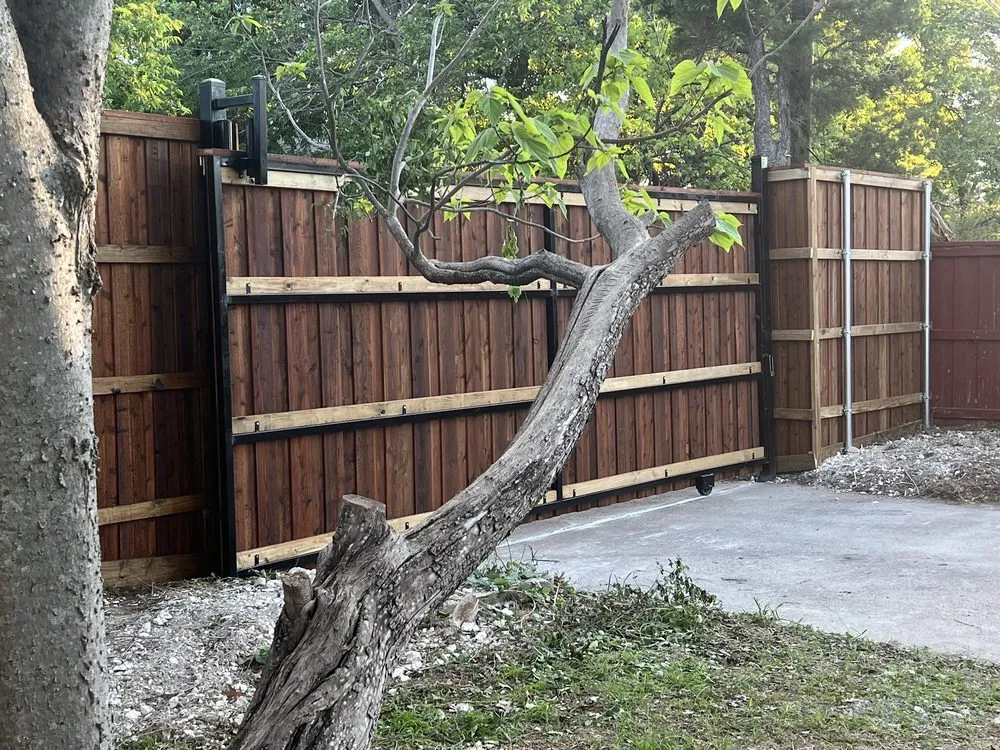 Slide of H&A Luna's Fencing