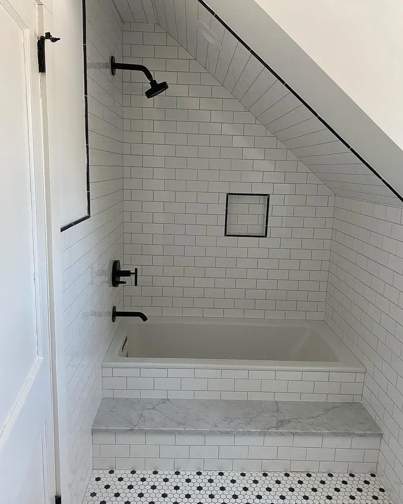 Slide of Hadco Builders Inc.