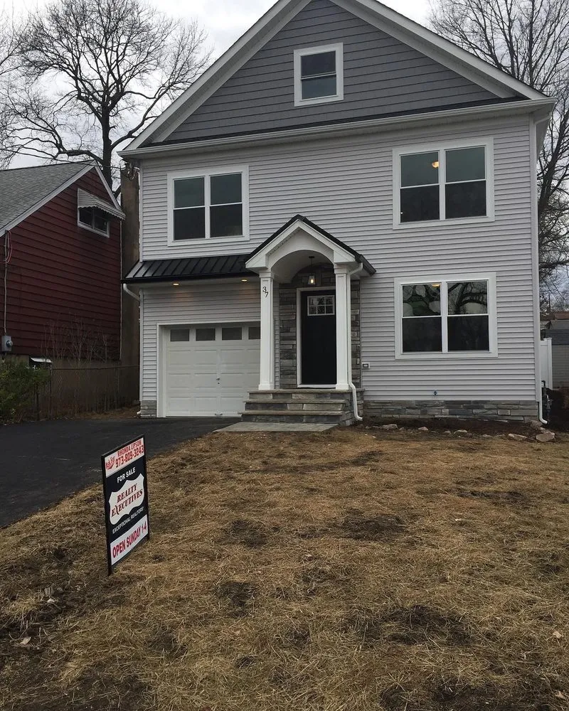 Slide of Hadco Builders Inc.