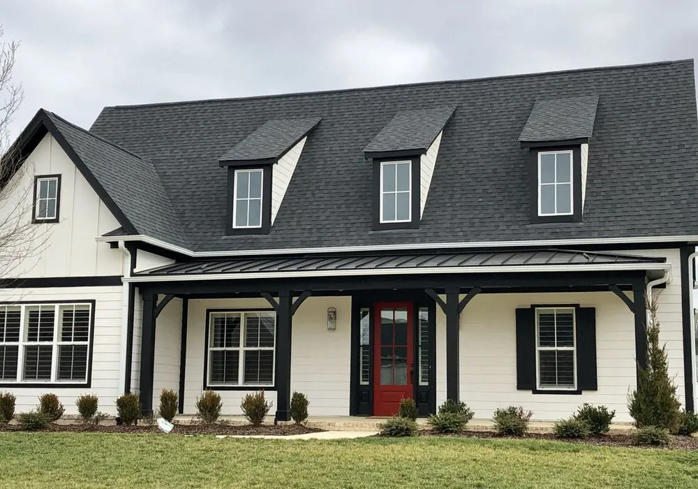 Licensed shingle roofing service experts serving Lebanon, GA - Hallmark Roofing & Construction