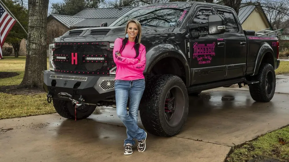 Slide of Hall's Roofing & Sheet Metal