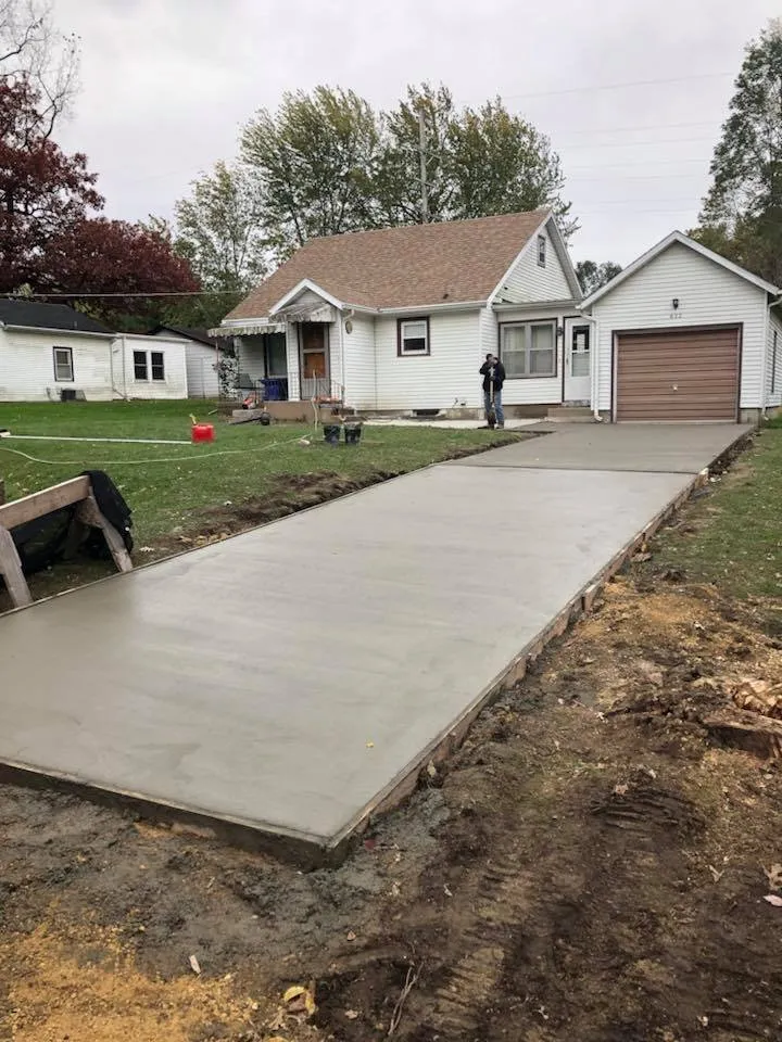 Slide of Hammer It Construction