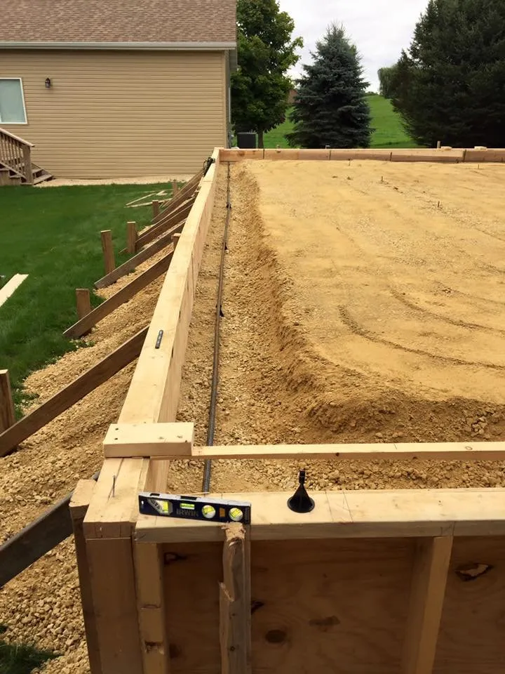 Slide of Hammer It Construction