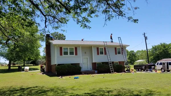 Hammer Time Roofing Logo