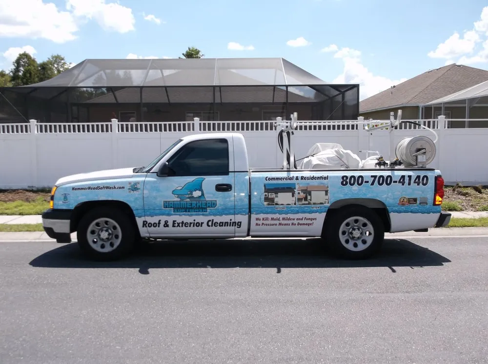 Emergency residential roofing service in Tampa Bay, FL by Hammerhead Roof and Structure Softwash